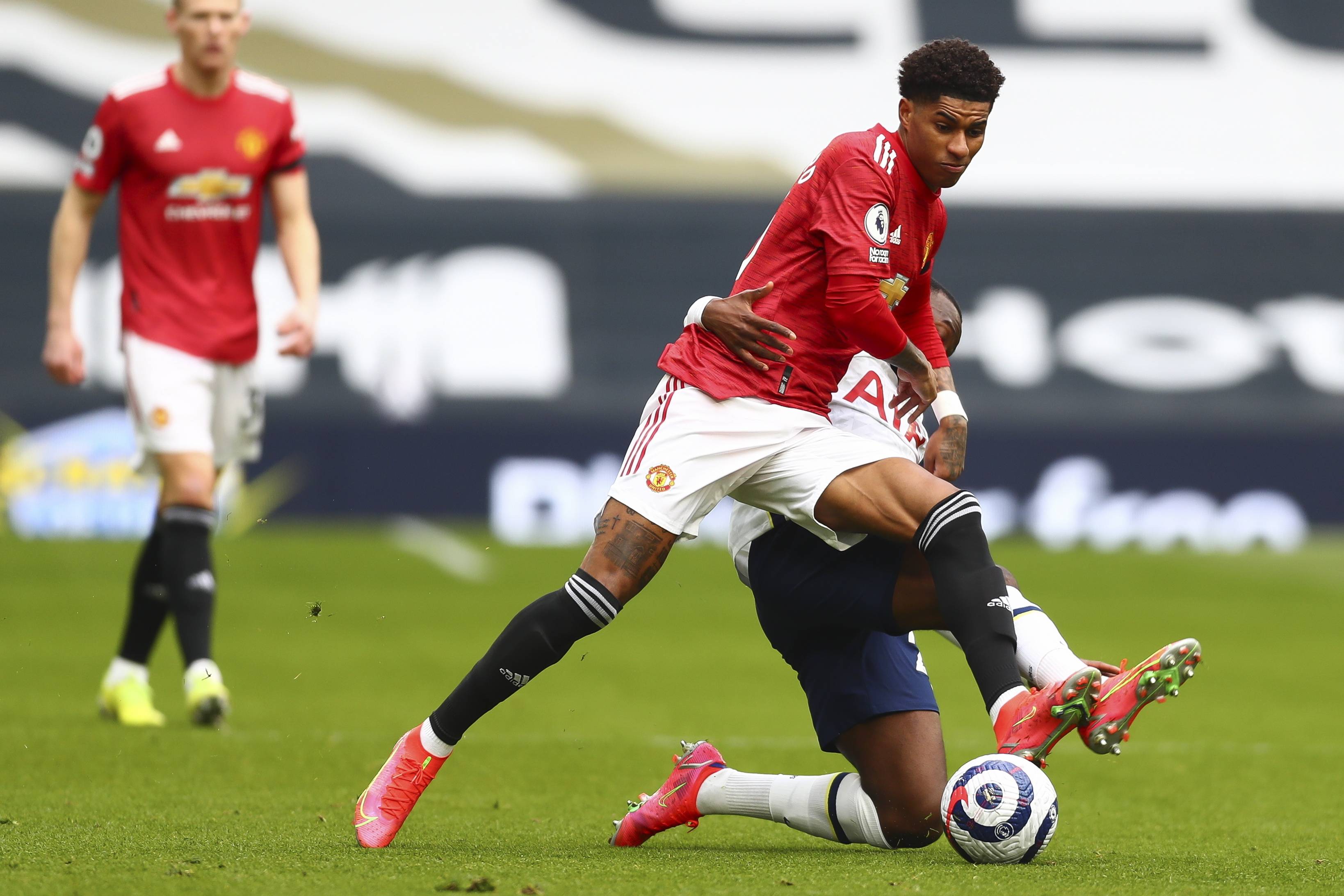 但重金引進 但重金引進